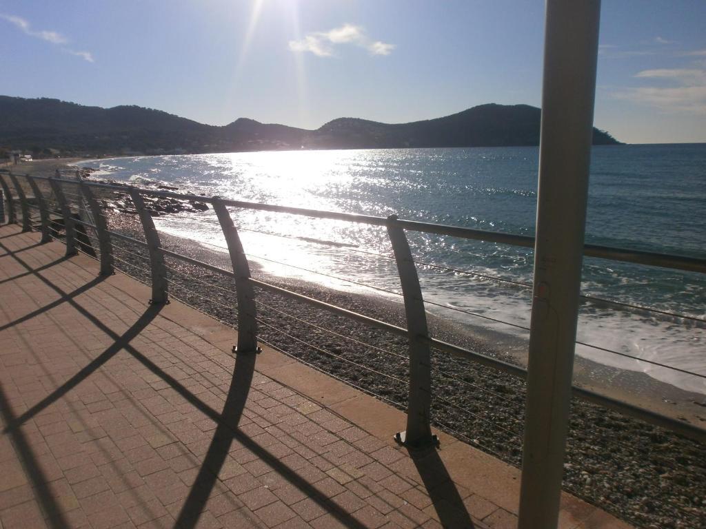 Hotel Chanteplage Saint-Cyr-sur-Mer Dış mekan fotoğraf