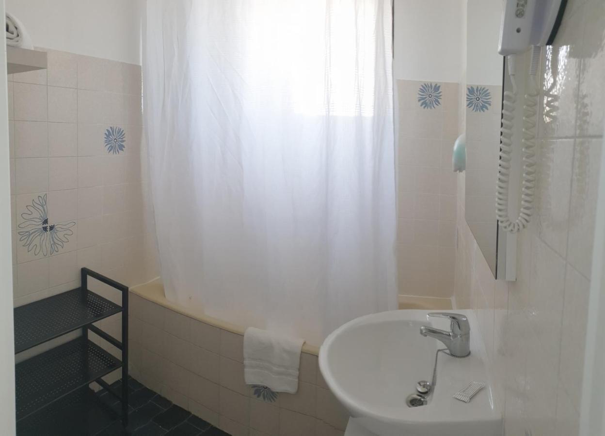 Hotel Chanteplage Saint-Cyr-sur-Mer Dış mekan fotoğraf